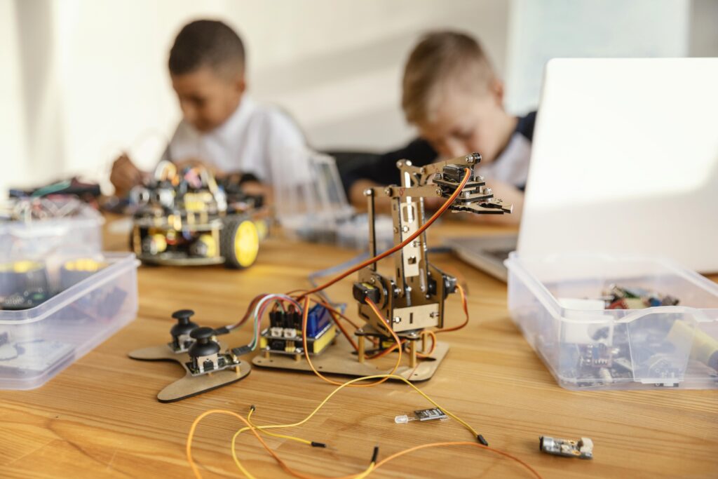 children-making-robot (1)